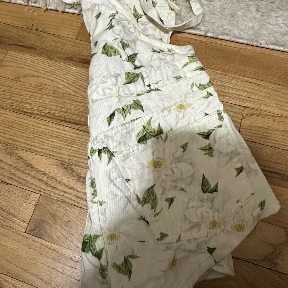 Super cute flower overalls from Farm Rio - Picture 4 of 5